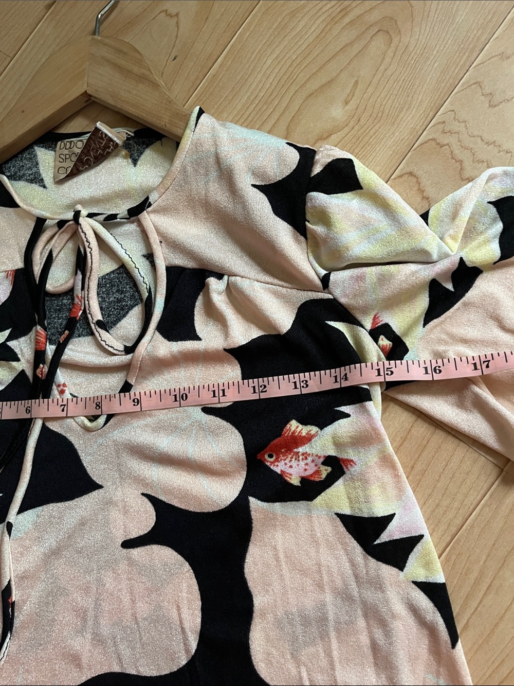 Vintage fish blouse - Picture 7 of 9